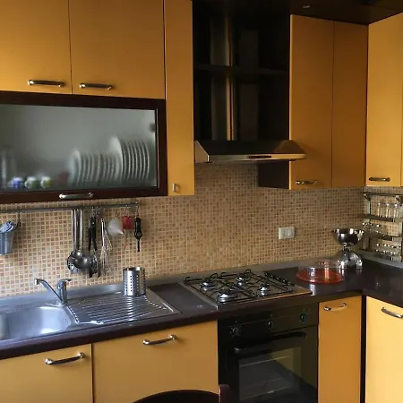Casa Delfino - Centro Storico A Due Passi Dalla & Mare, Porto & Ferrovia *