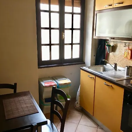 Casa Delfino - Centro Storico A Due Passi Dalla & Mare, Porto & Ferrovia Apartment