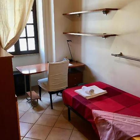 Casa Delfino - Centro Storico A Due Passi Dalla & Mare, Porto & Ferrovia Civitavecchia
