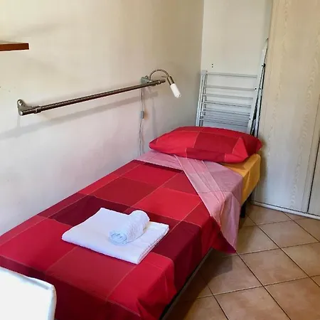 Apartment Casa Delfino - Centro Storico A Due Passi Dalla & Mare, Porto & Ferrovia *
