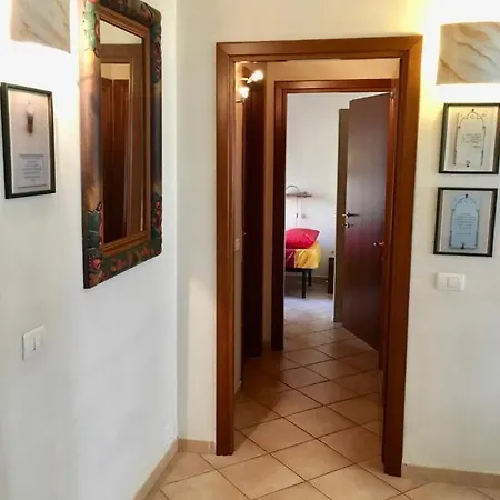 Casa Delfino - Centro Storico A Due Passi Dalla & Mare, Porto & Ferrovia